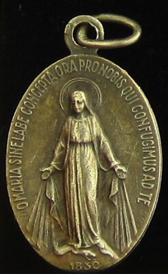 #ad Vintage Mary Miraculous Medal Religious Holy Catholic Petite Medal Small Size $7.99