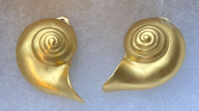 #ad Vintage MFA MUSEUM OF FINE ARTS Matte Finish Y. Gold Plated Shell Earrings $24.60
