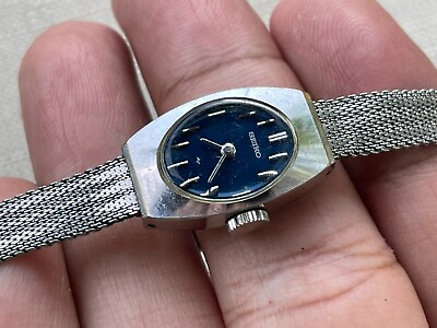 #ad Seiko Women Wrist watch Vintage Analog Wrist Watch Blue Face Silver Tone Watch $95.00