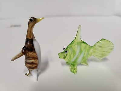 #ad VINTAGE LAMPWORK Miniature Blown Art Glass Jade Green Slag Swirl Fish amp; Penguin $14.99