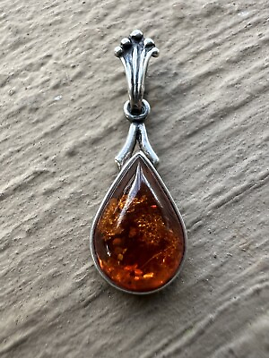 #ad 925 STERLING SILVER AND NATURAL AMBER PENDANT NECKLACE $22.75