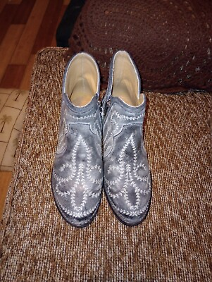 #ad Ladies Gray Sterling River Short Boots $30.00