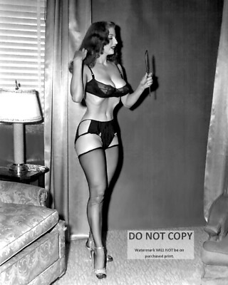 #ad TEMPEST STORM ACTRESS AND BURLESQUE PERFORMER 8X10 PUBLICITY PHOTO BT566 $8.87
