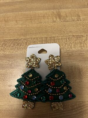 #ad Christmas Tree Earrings $8.00