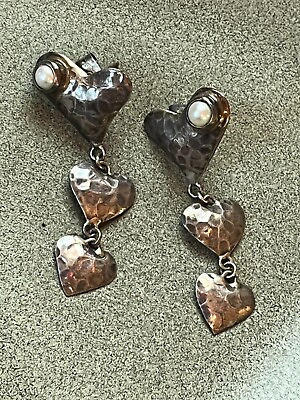 #ad Three Hammered 925 Marked Silver Hearts w Tiny White Mabe Pearl Dangle Post Earr $36.07