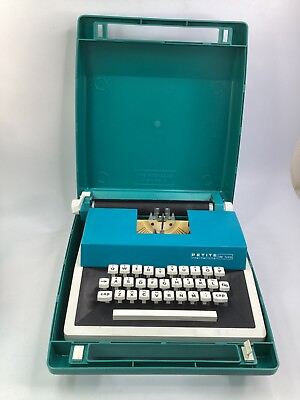 #ad RARE Vintage International Typewriter De Luxe Baby Blue with case K2 $78.88