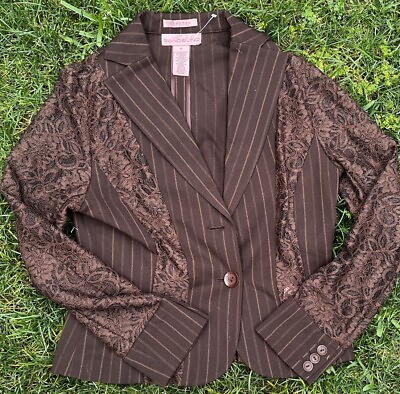 #ad Gorgeous Y2k Brown blazer with lace detailing $50.00