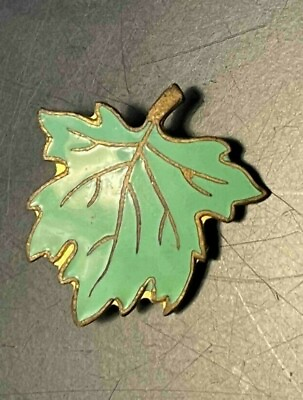 #ad Green Leaf Gold Tone Plated Brooch Pin 1quot; Length $3.49