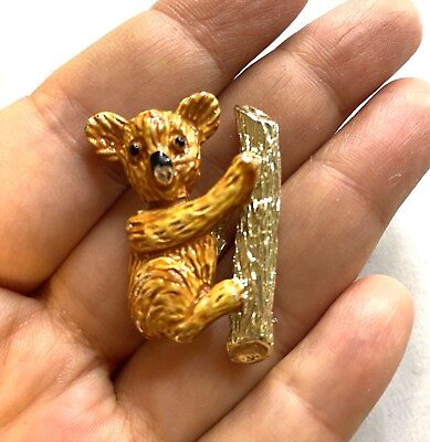 #ad 4.731 Vintage brooch gold tone enamel bear $19.00