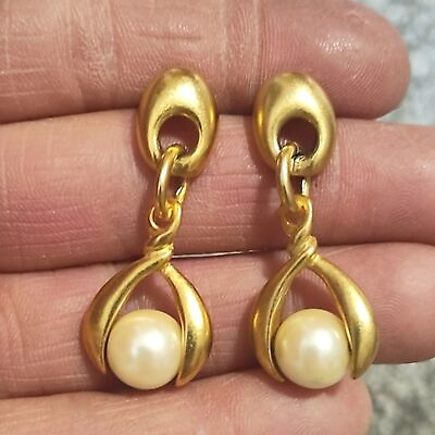 #ad Vintage 90s Matte Gold Plated Pearl Drop Dangle Post 1.5quot; Earrings $25.00