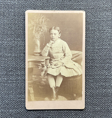 #ad CDV Photo Antique Carte De Visite Young Girl Sitting Hand on Chin Trenton NJ $12.00