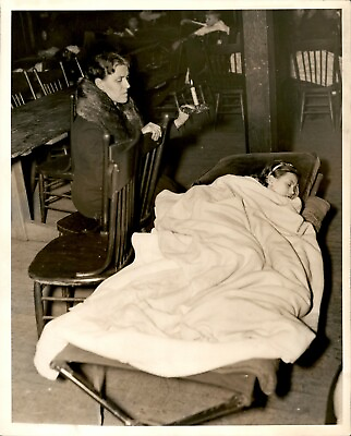 #ad LD240 1936 Original Photo MOTHER WATCHING DAUGHTER SLEEP American Flood Refugees $20.00