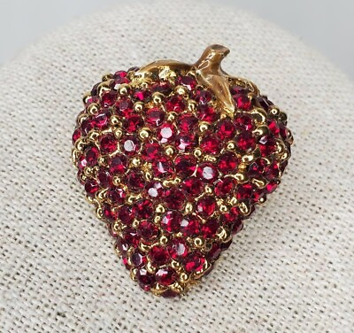 #ad Vintage Strawberry Brooch Gold Tone Red Rhinestones Figural Pin $15.30