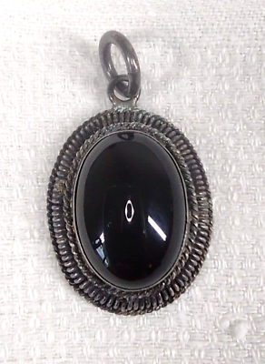 #ad Sterling Silver Black Onyx Cabochon Pendant Vintage 925 Oval 1quot; long .75quot; wide $17.50