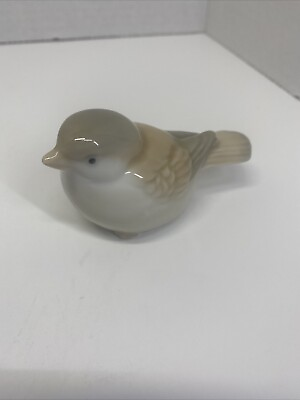 #ad Sparrow Bird 2quot; Figurine Porcelain Brown Gray Cream Color Spring $8.95