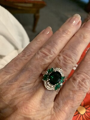 #ad Ring Sz 7. Gorgeous Green And White Crystal In Silver M 925 $18.00