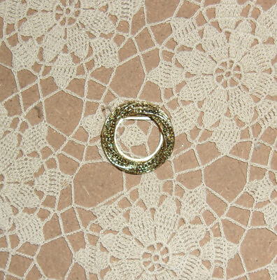 #ad Vintage Textured Twisted Design Gold Tone Round Scarf Ring Clip 1 1 4quot; X 1 1 4quot; $12.99