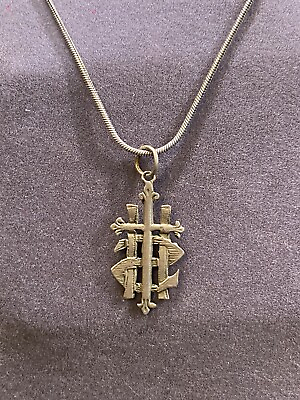#ad VINTAGE 925 STERLING SILVER CROSS PENDANT ON 16.5” SNAKE CHAIN $32.99