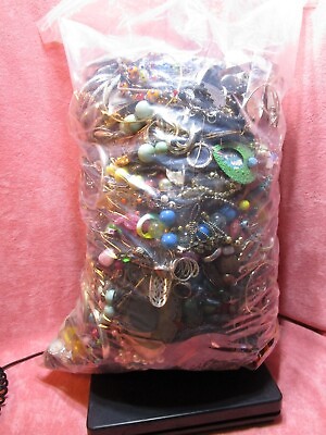 #ad 36 LBS OF UNSORTED WEAR ITSELL ITCRAFT IT VINTAGE AND UP TO DATE JEWERLRY $150.00