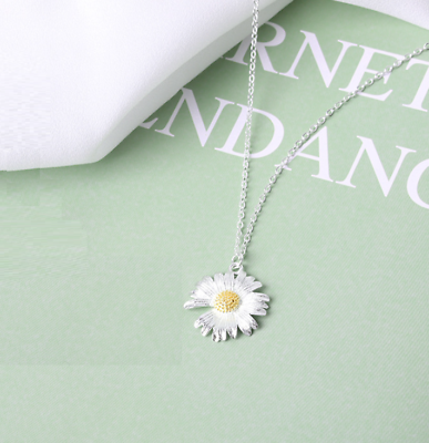 #ad Flower Daisy Silver SP Gold Tone Chrysanthemum Pendant Necklace $8.99