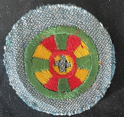 #ad RARE VINTAGE 1947 ONLY INTERMEDIATE GIRL SCOUT HOME SAFETY BADGE SG WHITE THREAD $12.00