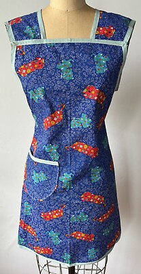 #ad VTG 70#x27;S HANDMADE OVER THE NECK BLUE CATamp;DOG FLORAL TIE BACK POCKET APRON*SMALL $22.99
