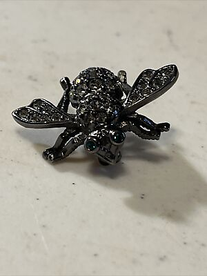 #ad VTG Unique Joan Rivers Large Bee Brooch Black Metal Clear Crystals w Green Eyes $30.00