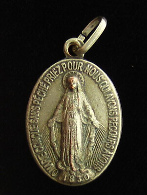 #ad Vintage Mary Miraculous Medal Religious Holy Catholic $7.99