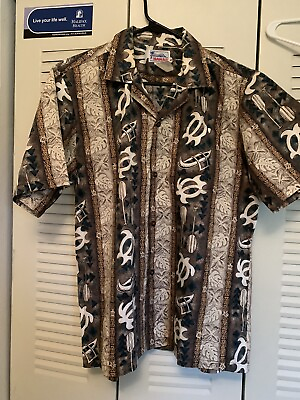 #ad Hawaiian Shirt 👔 $19.00