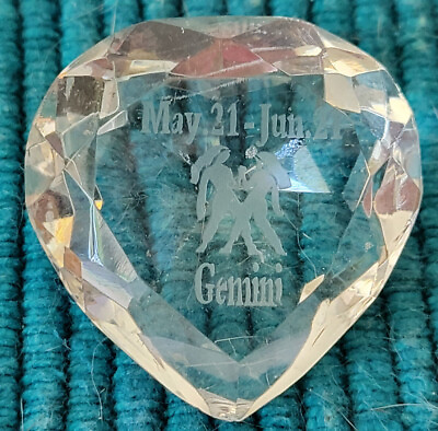 #ad 12 Faceted Glass Crystals Shaped Hearts Engraved w Zodiac Signs 1 3 4 x1 3 4quot; $24.99